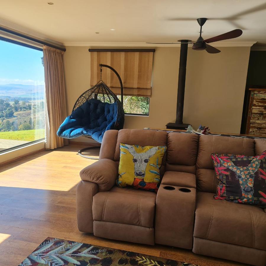 Luxury Home With Breathtaking Views Of Champagne Valley Bergview Exteriör bild