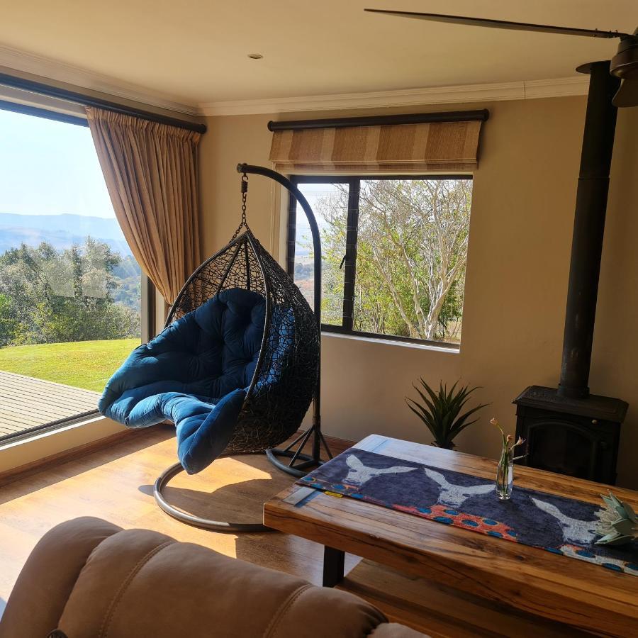 Luxury Home With Breathtaking Views Of Champagne Valley Bergview Exteriör bild